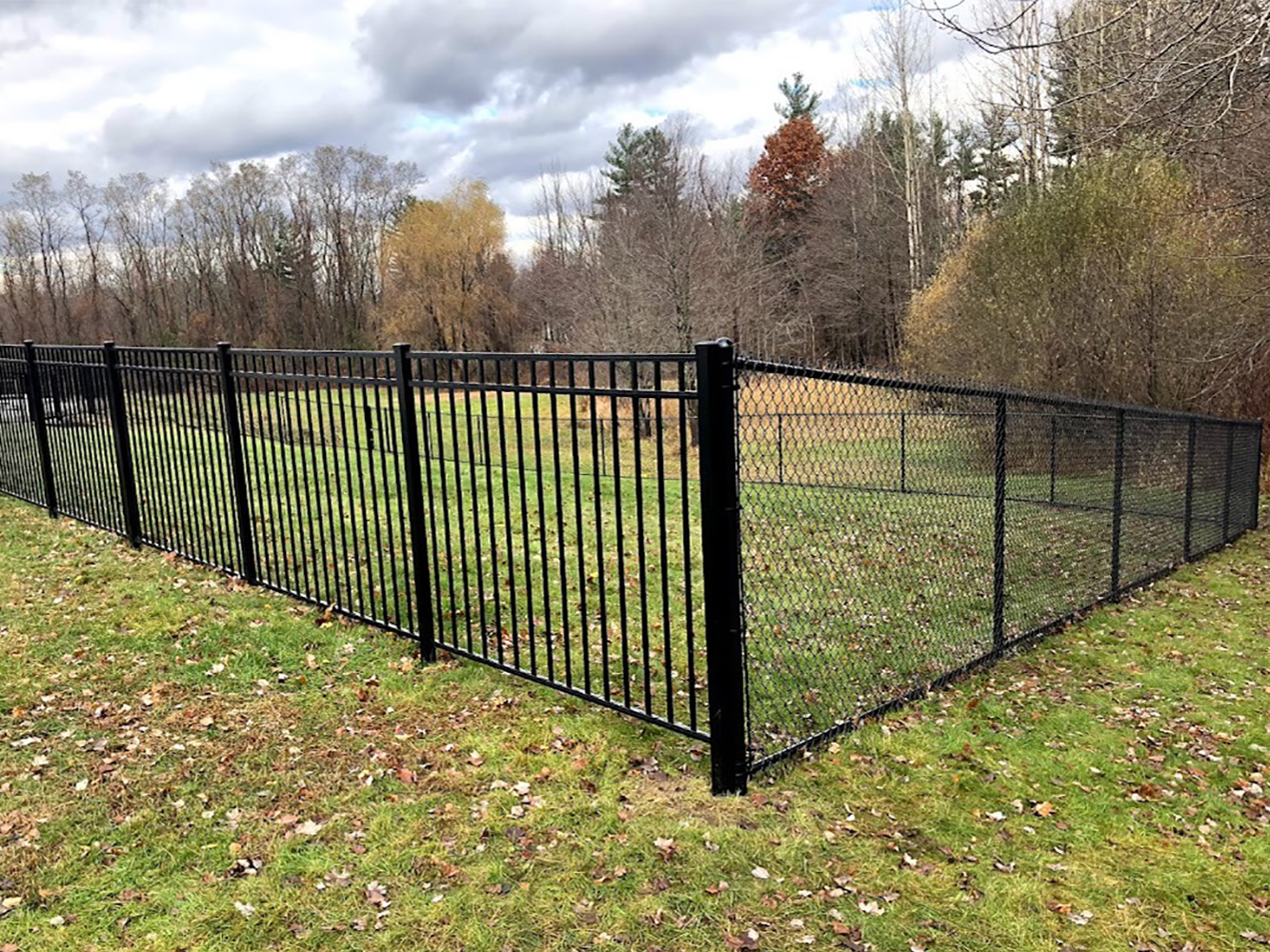 Photo of a mix and match fence from a top-rated fence companies in New Hampshire