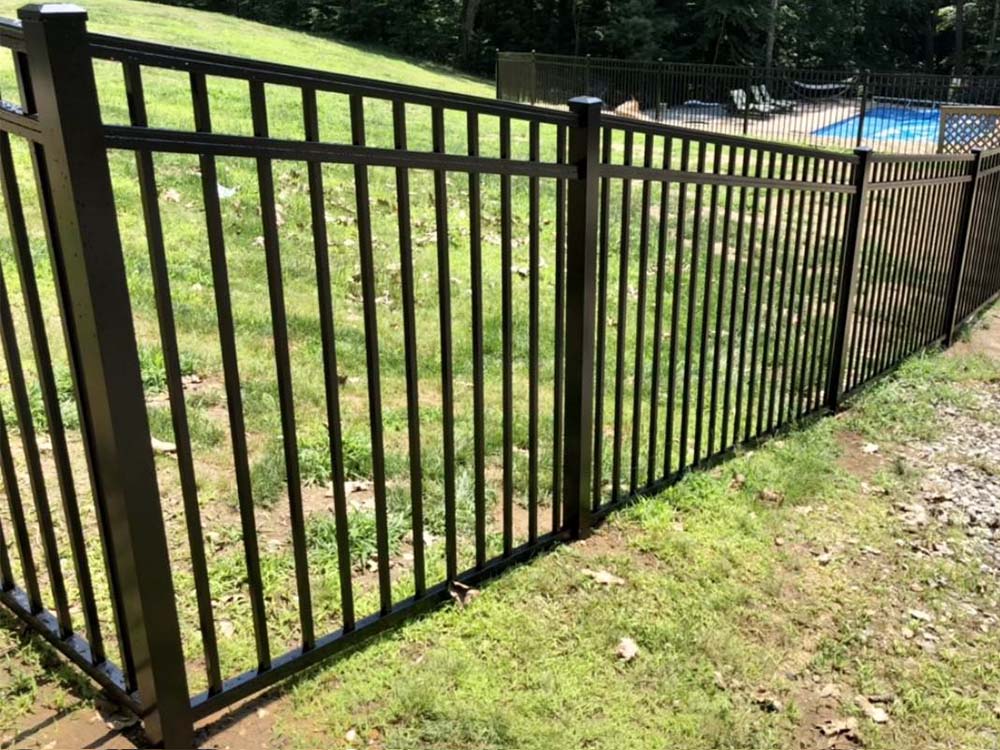Aluminum pool fence contractor in Derry, New Hampshire, New Hampshire