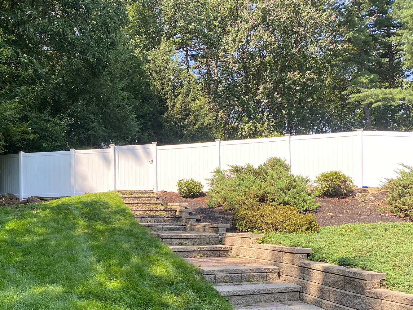 Hudson New Hampshire residential fencing contractor